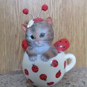 Cute as a Bug Cups of Affection Cat in Teacup with Certificate (F57)